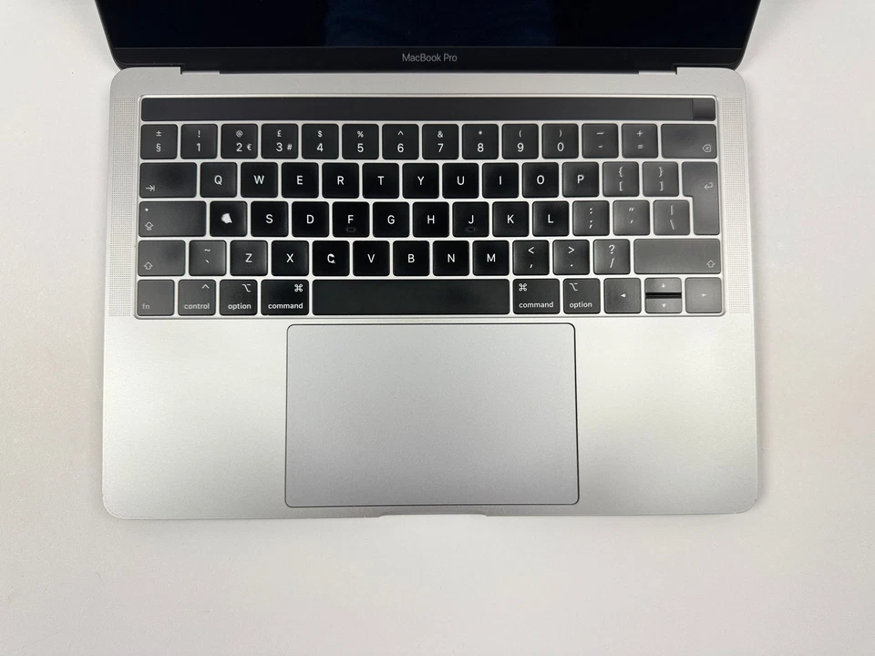 Apple MacBook Pro Retina TouchBar 13,3“ i5 2,3 Ghz 256 GB SSD 8 GB 2018 DEFEKT - Bild 2 von 4