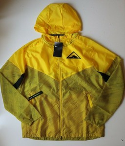 yellow nike windrunner
