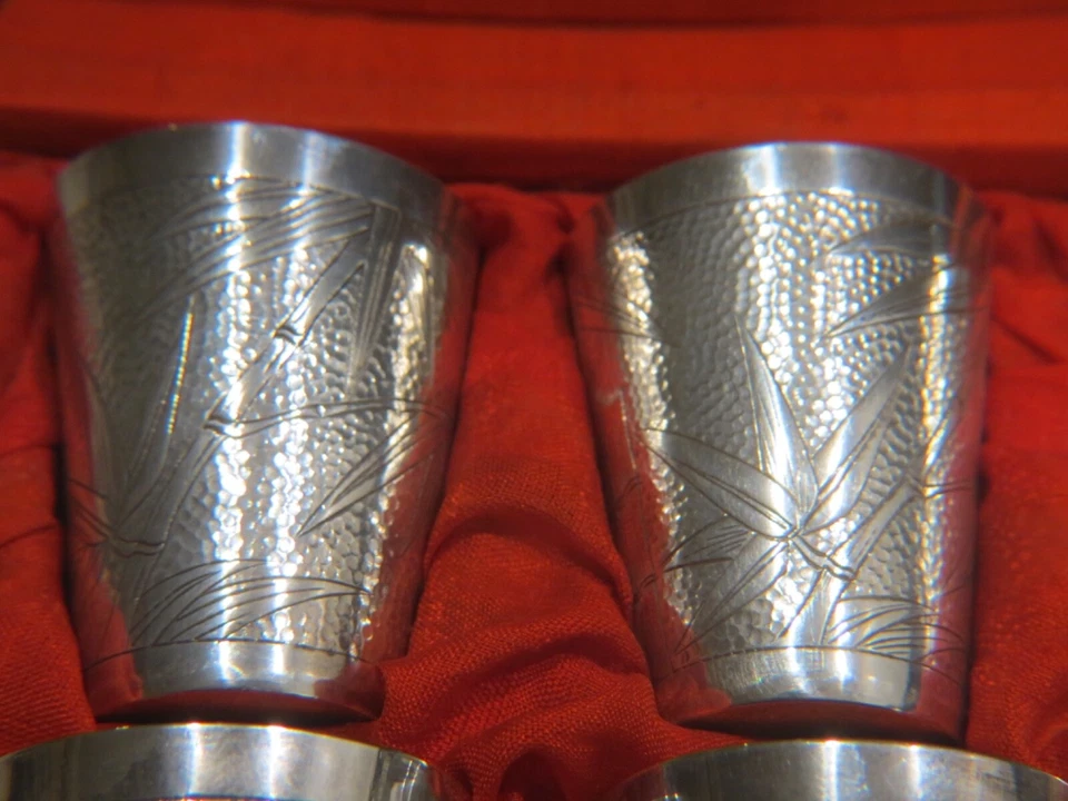 Juego de 6 tazas de sake o vodka de bambú de exportación china de plata de ley casi nuevas Foto 4 de 4