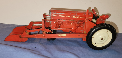 Vintage Tru-Scale Metal Tractor W Loader 1:16 1950 - Picture 3 of 6