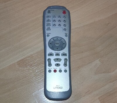 Original Fernbedienung LITEON RM-51 Alle Tasten weich und getestet mit BATTERIEN