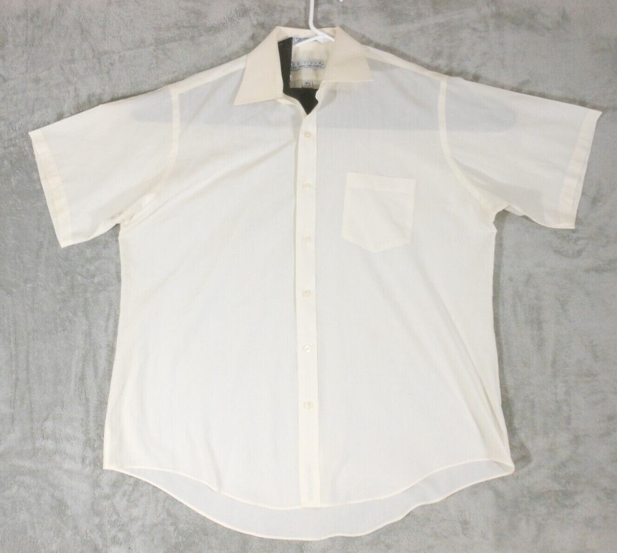 Van Heusen Shirt Men's Large Button Up Short Sleeve Ivory Casual