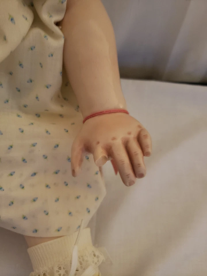 Muñeca niña Hildegard Gunzel cera sobre porcelana 21" (falta figura) Foto 4 de 4