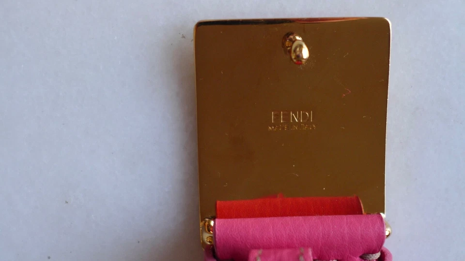 FENDI Horse Gold Buckle Belt in Romano Leather 95 cm very nice Color - Photo 4/4