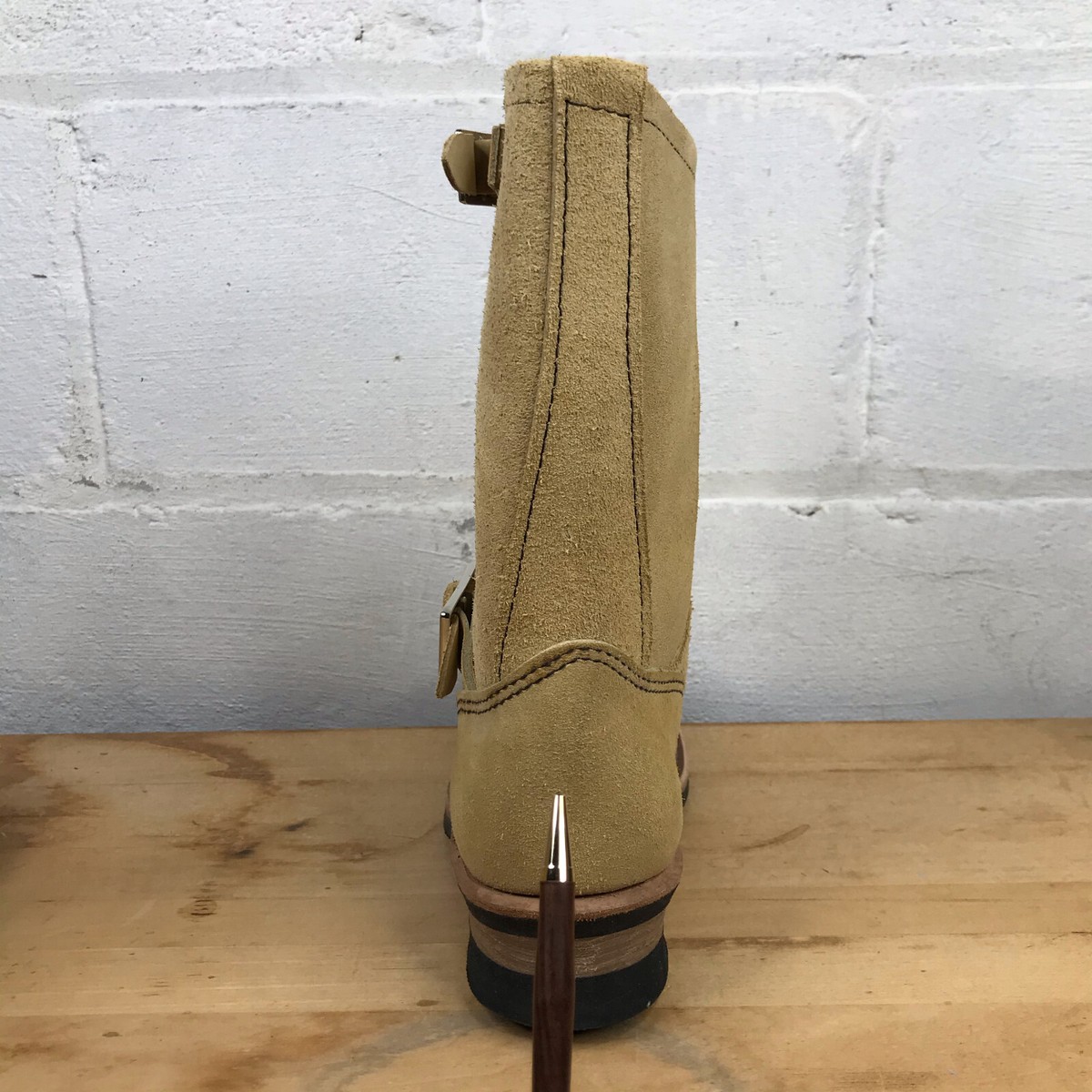 Red Wing Shoes 8268 Steel Toe Engineer Boots Size 7.5D 2nds Red Wing Shoes 8268 Steel Toe Engineer Boots Size 7.5D 2nds
