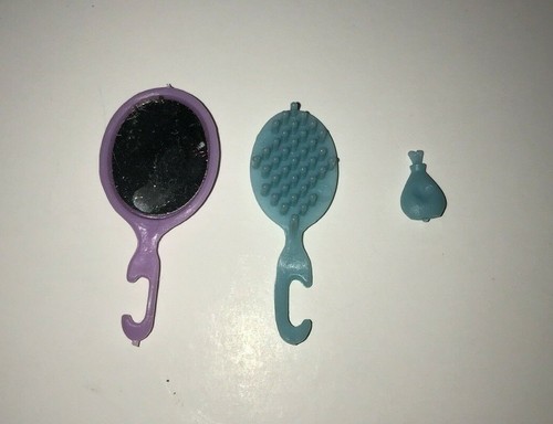 Barbie Vanity Items with Flower and Heart Details - Brush Mirror, and Perfume - Picture 6 of 12
