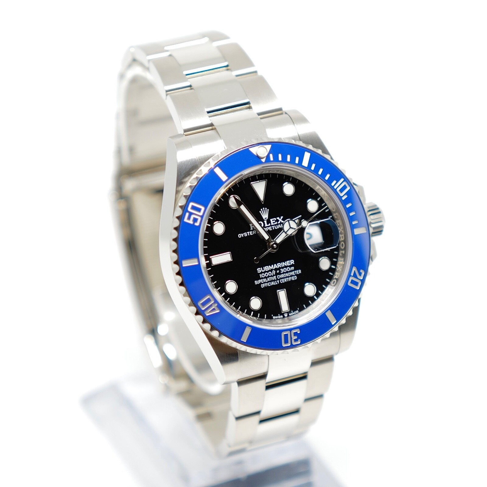 Rolex Submariner 126619LB Box and Papers 2023 NEW/UNWORN Full Set image 3