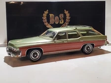 BOS Models 1974 Buick Estate Wagon 1:18 Scale Resin Car Green Wood Station Wagon