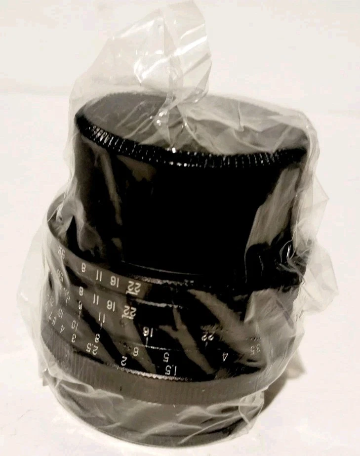 VIVITAR WIDE-ANGLE LENS 35mm f/3.5 ~ COMPATIBLE T SYSTEM ~ NEW IN BOX ~ NOS - Image 2 of 4