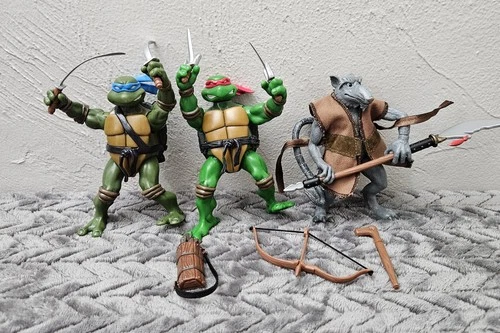 Vintage 2002 Playmates Teenage Mutant Ninja Turtles 3 Figure Lot And Accessories