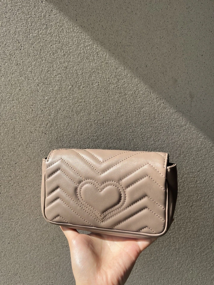 Gucci GG Marmont Flap Closure Matelasse Crossbody Mini Dusty Pink Leather, photo 2 of 5