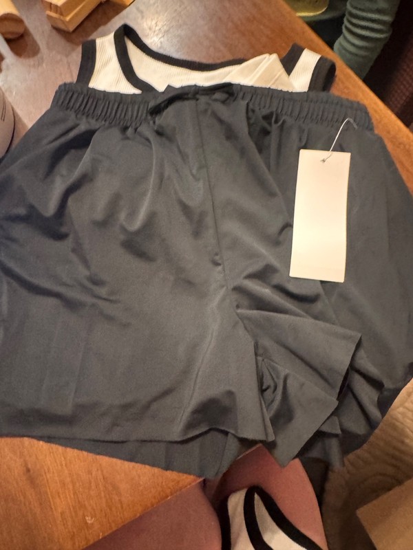 girls size 10 reebok short outfit