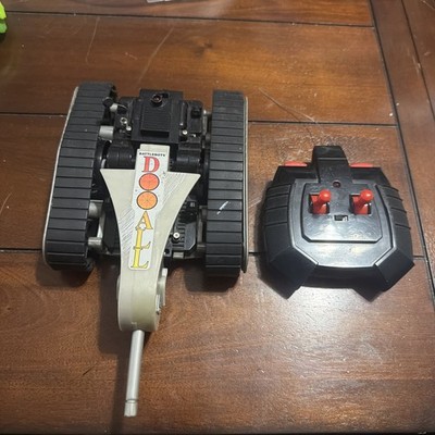 Watch Video WORKING Battlebots DOOALL 12'' Radio Controlled Custom Series RC 2001