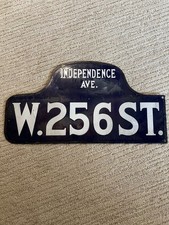 Vintage New York Rare Humpback Porcelain St. Sign Independence St.