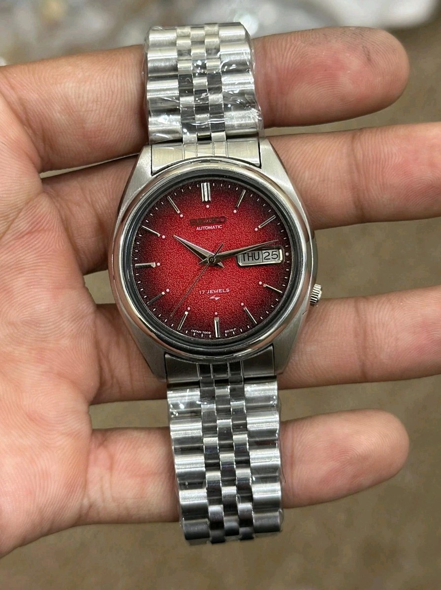 Vintage Seiko 5 Automatic Texture Red ❤Dail Men's Watch 7009