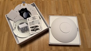 Ubiquiti UniFi Access Point WiFi 6 Long Range (U6 LR) wie neu OVP mit Zubehör