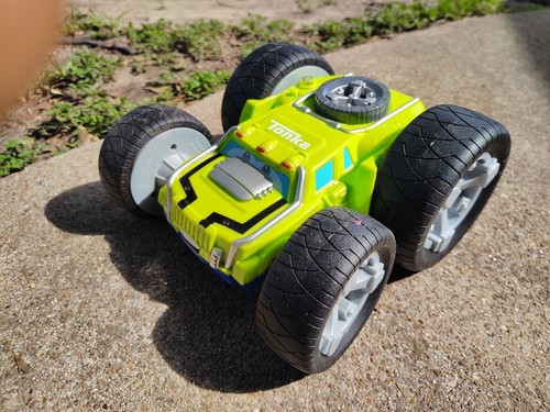 Tonka Chuck & Friends Flip Bounce Back Racer NO Remote Blue/Green R/C Car 2010 - Picture 4 of 5