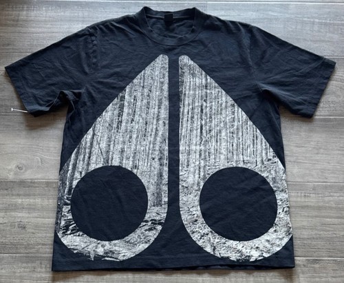 Moose Knuckles Elgon Graphic Logo Cotton T-Shirt Gray and Black Size M NWOT