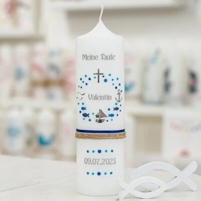 meinkerzenshop® Taufkerze VAENTIN wachsverziert und personalisiert für Junge
