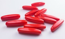 12 böhmische Glasperlen Stäbchen  rot opak aus Neu Gablonz 26 x 6 MM (27/6)