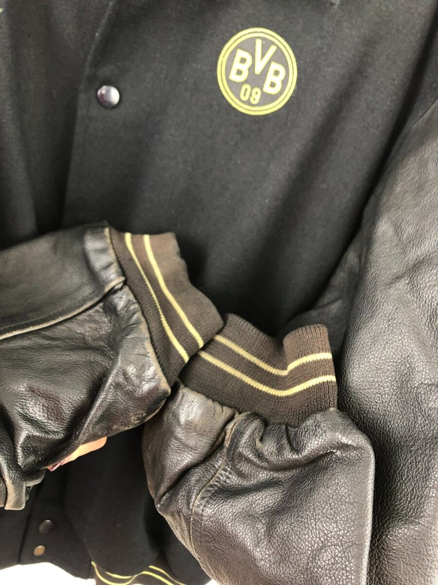 Vintage 90s Borussia Dortmund Nike Premier Varsity Bomber Vintage 90s Borussia Dortmund Nike Premier Varsity Bomber