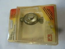 Mr. Heater Propane Regulator 1/4" Female Inlet 3/8" Female Outlet Pipe F273767