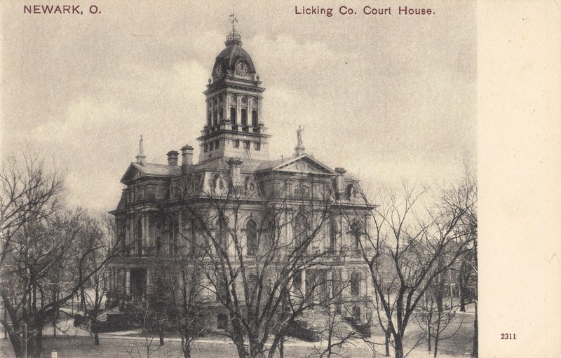 Newark OH Licking Co Court House UDB B/W Postcard UNPOSTED EXCL *