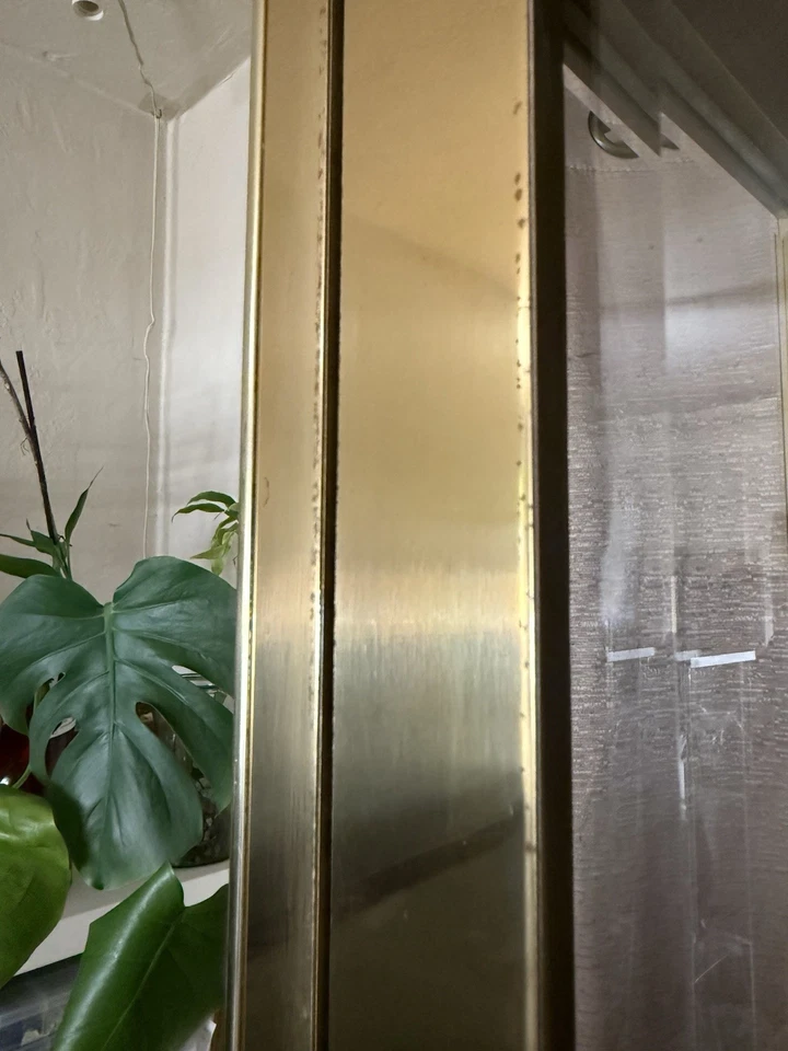 Pair of 1970s Mirrored & Brass Vitrine Display Cabinet by Mastercraft, Lighted - Image 3 of 4