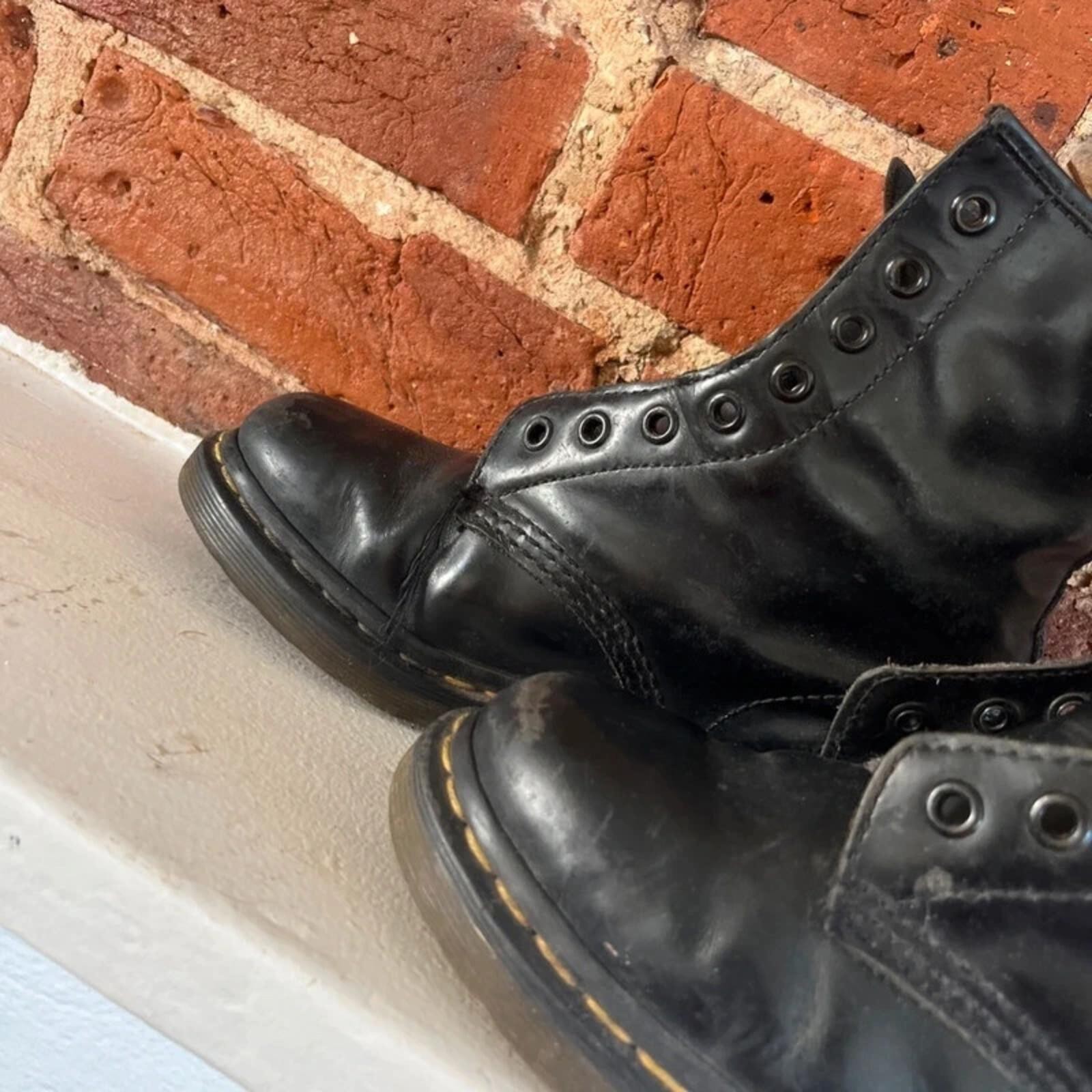 Vintage Dr marten Women’s Black Leather Boots | UK Size 3 image 2