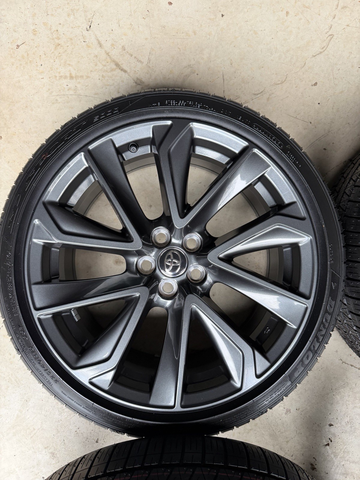 2025 18" Toyota Corolla XSE SE OEM Wheels Rims Tires 75236 2022 2023 2024