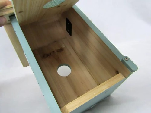 Smart Wooden Birdhouse Camera, Video, Night Vision, Outdoor Bird Box House - Picture 6 of 7