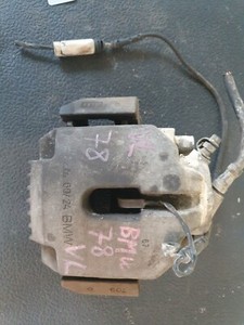78VL* BMW 525D E60 BJ2004 Bremssattel Vorne Links