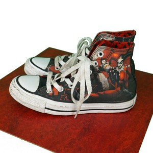 harley quinn converse high tops