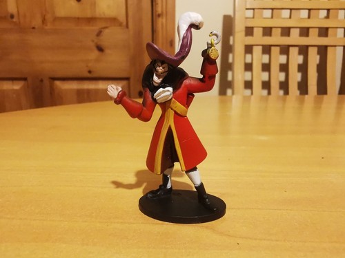 Disney Peter Pan Captain Hook Mini Figure Base 8cm Aprox Cake Topper - Picture 2 of 7