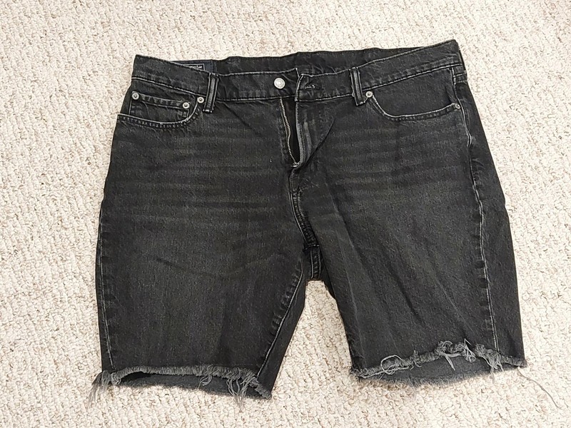 Abercrombie & Fitch Black Cutoff Stretch Shorts - Size 38 w/ 8 inch Inseam