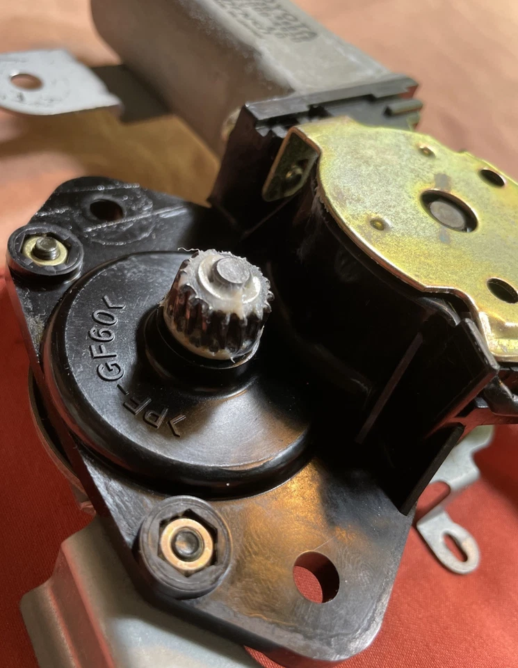 2003-2008 丰田卡罗拉矩阵天窗电机原始设备制造商 85730-44010 Denso 162000-4920 — 第 3/4 张图片