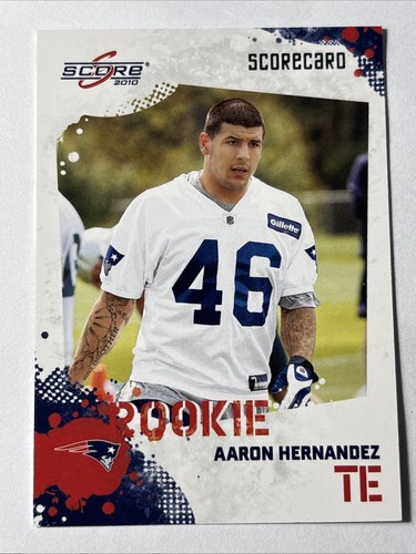 Aaron Hernandez #301 2010 Panini Score card