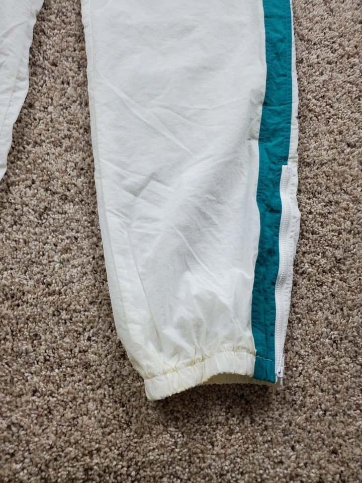Vintage Fila Track Pants Mens 38 White Teal Side Stripe Nylon Windbreaker 90s - Image 3 of 4
