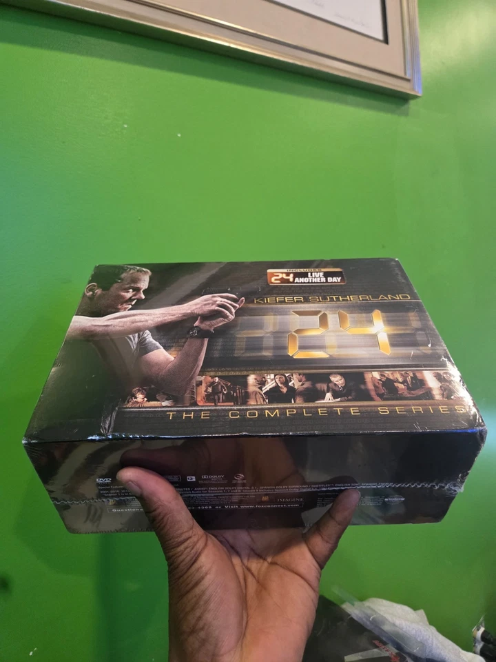 24: The Complete Series + Live Another Day & Redemption DVD 60-Disc Set - Image 2 of 4