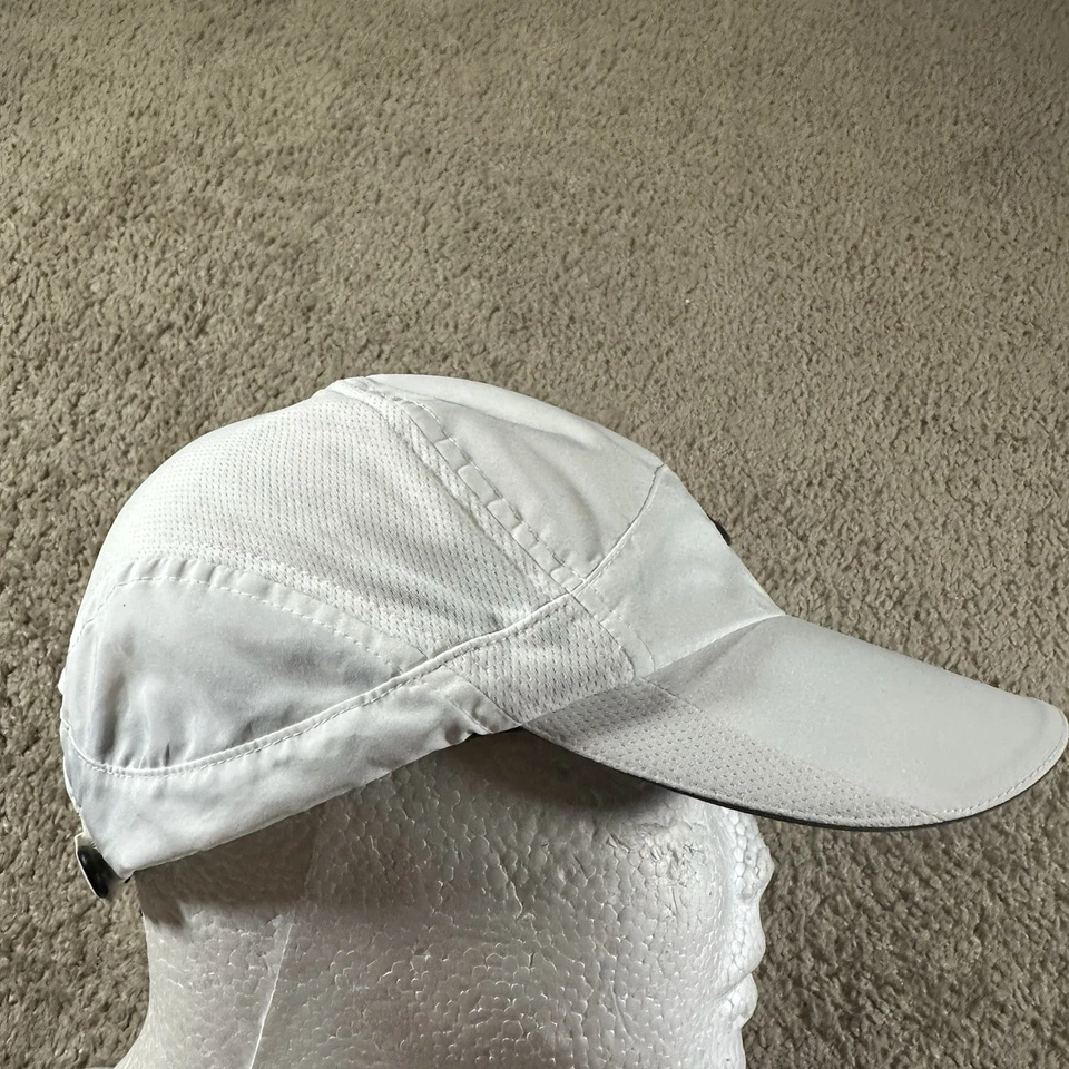 NIKE Hat Cap Men White Strapback Tailwind 7 Panel Camp Fit-Dry Reflective - Image 4 of 4