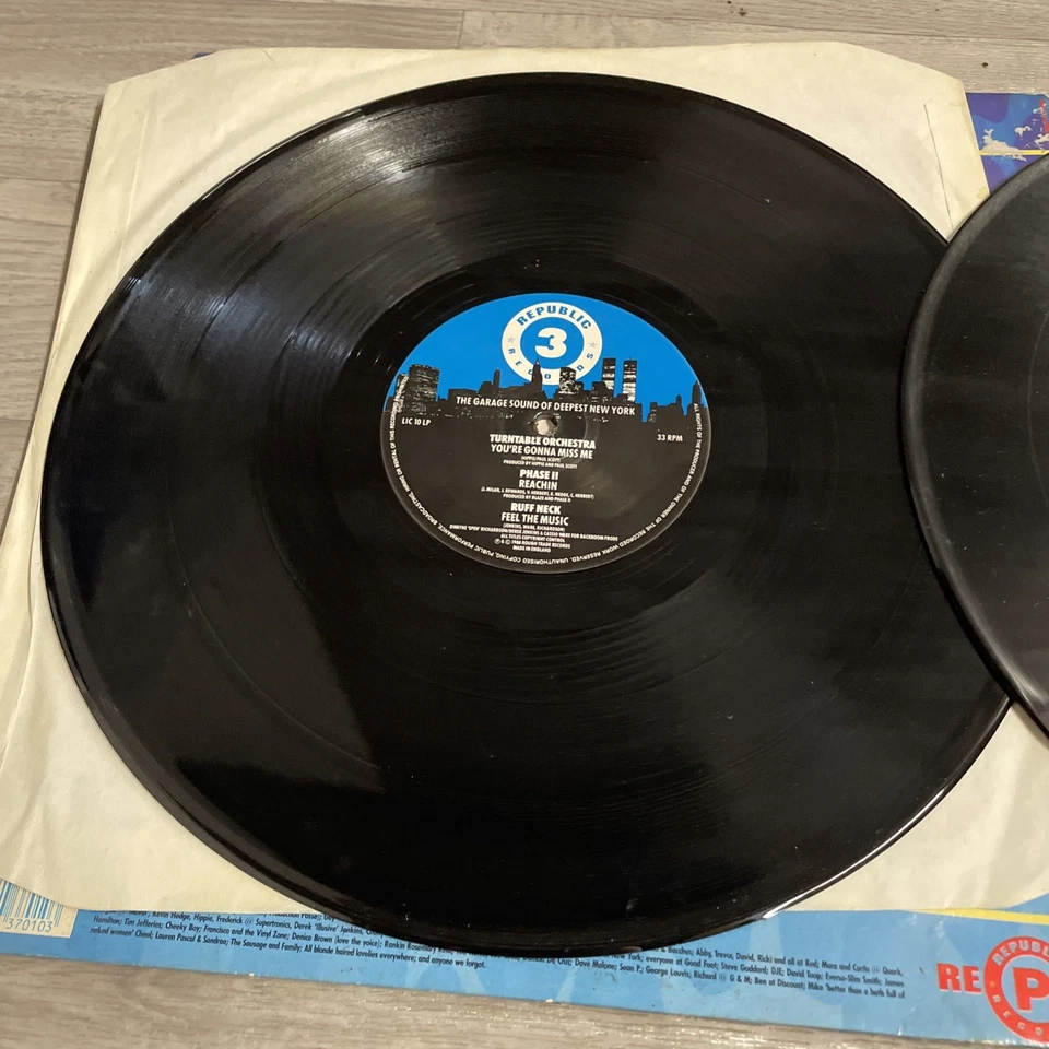 Various : Garage Sound of Deepest New York 1988 UK black vinyl double LP VG/VG+ Foto 4 de 4