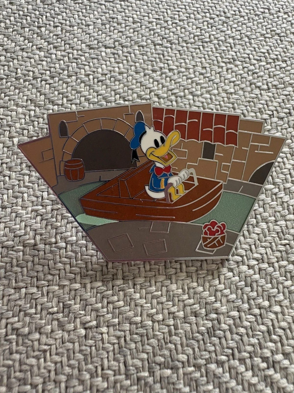 Disney WDW 2025 Pirates Of The Caribbean Puzzle Map Mystery Donald pin LE 525
