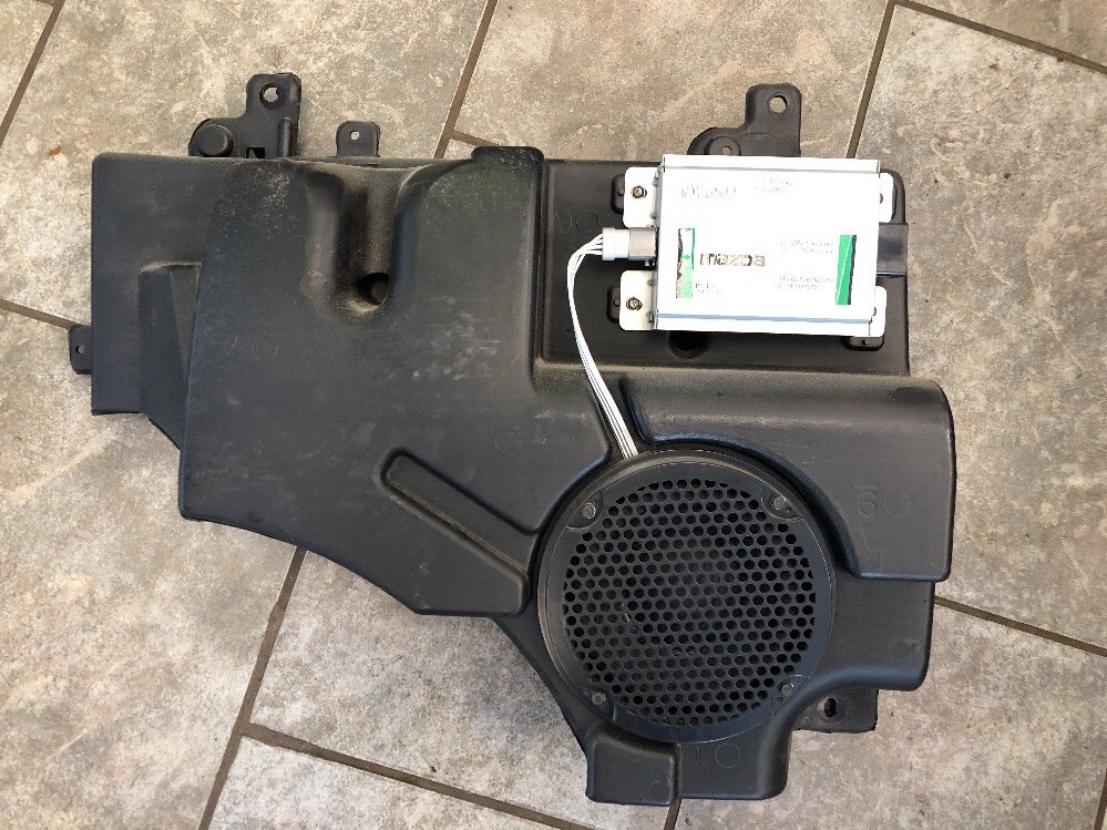 N.ゆうページ 2003 Mazda Tribute Replacement Sub-Woofer Speaker w Amplifier PN