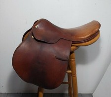 Collegiate Quality Saddlery 17" Leather English Horse Saddle 6523 Close Contact