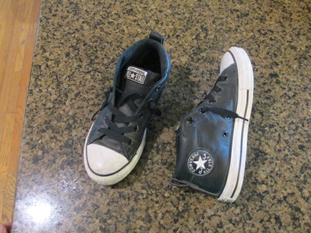 converse kids leather
