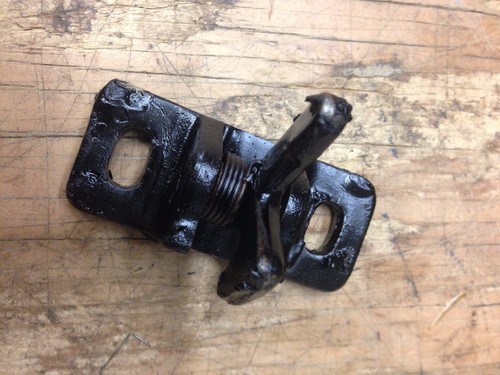 For Jeep M38A1 NOS Windshield to Hood Safety Catch G-758 - Picture 4 of 6