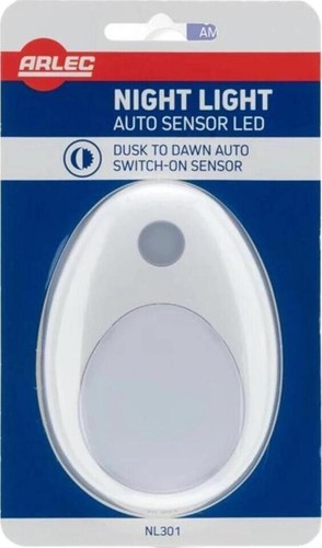 LED Plug-In Dusk to Dawn Night Light - Arlec//240-volt power point - Picture 2 of 3