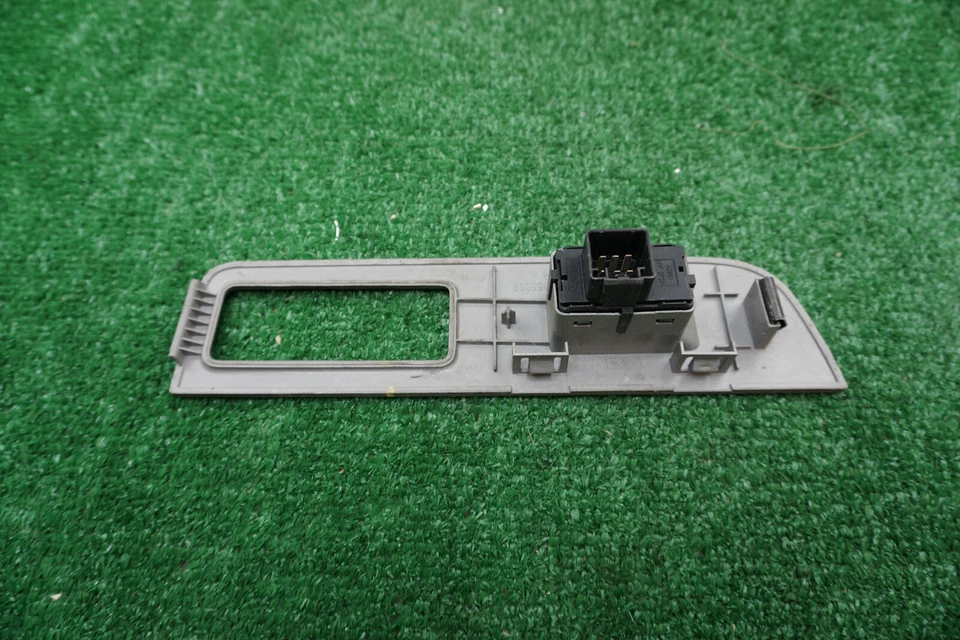 Interruptor de ventana trasero derecho Toyota Avalon 1995 OEM Foto 2 de 4