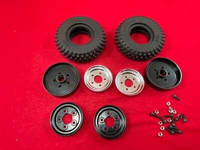 2 TEAM ASSOCIATED RC10 GREEN Edition Front CHROME Wheels + Knobby Tires 40th