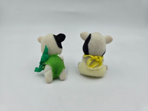 Sylvanian Families Calico Critters Buttercup Friesian Cow Twins - Picture 9 of 15